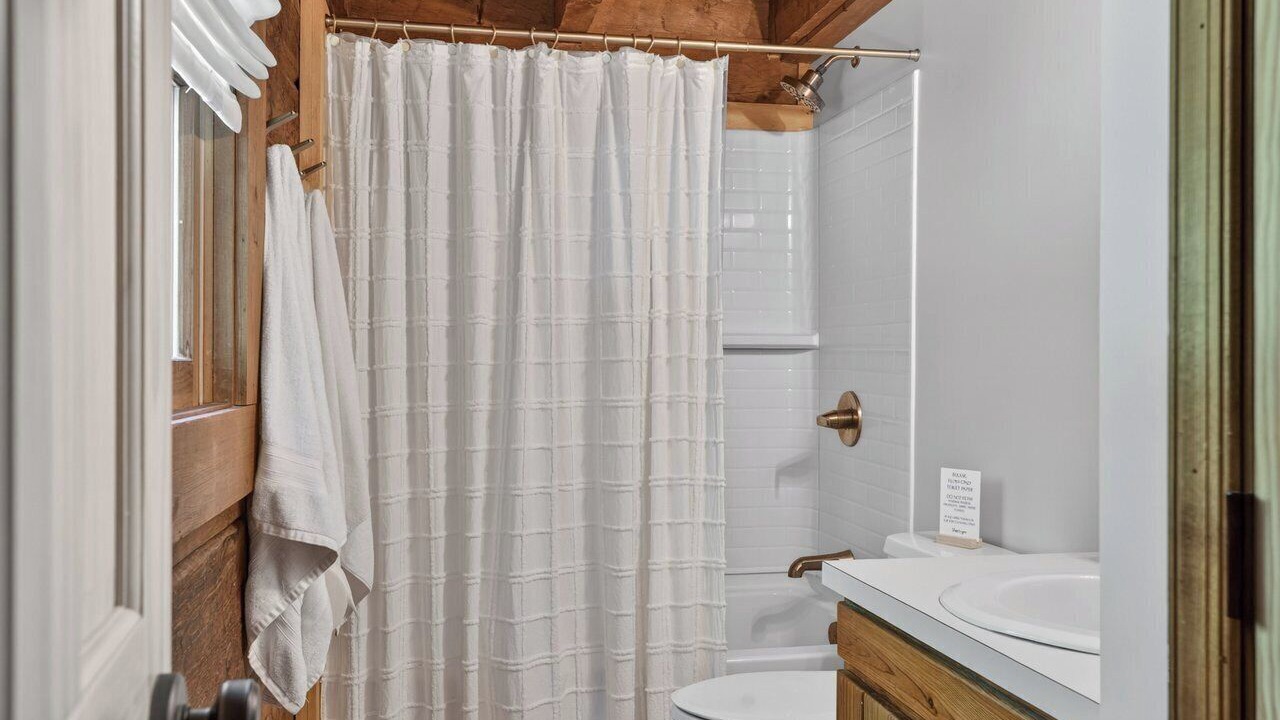 Photo of Bathroom in Rileyville