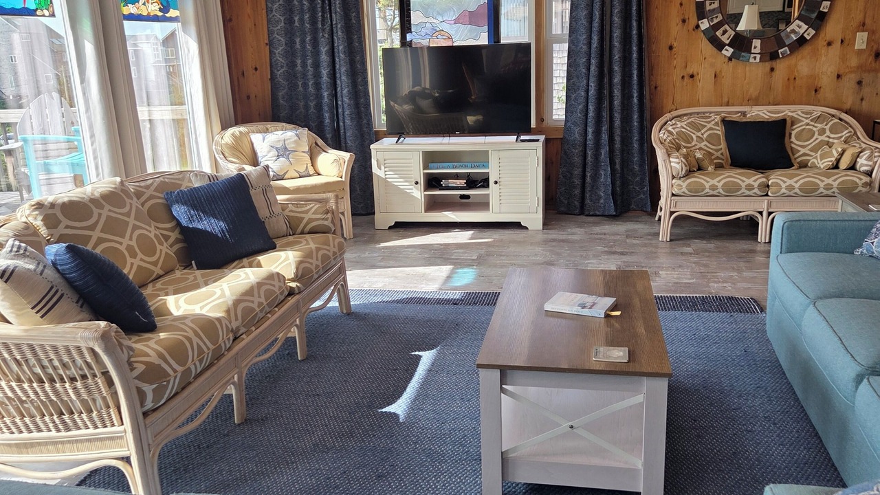 Photo of Livingroom in Avon