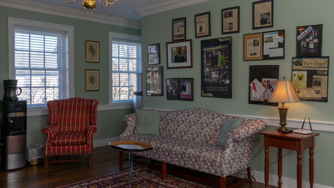 Photo of Livingroom in Bardstown