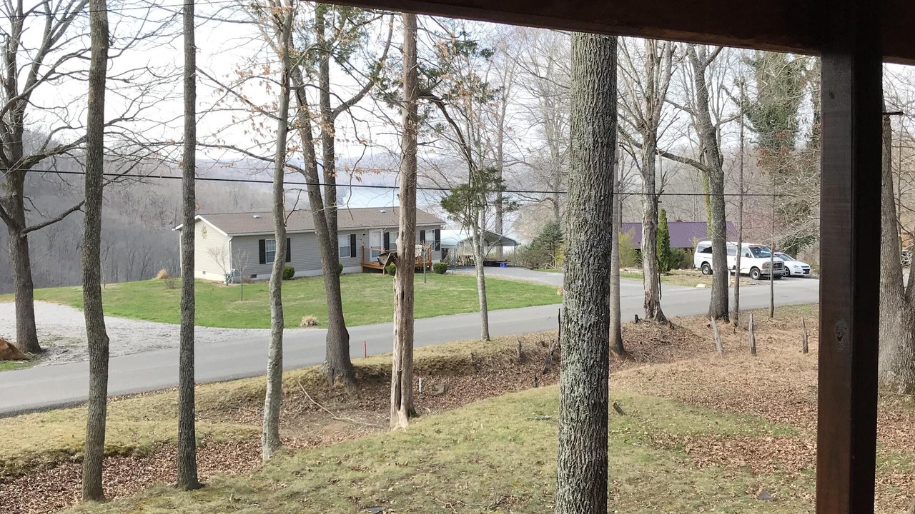 Photo of Outdoor in Byrdstown