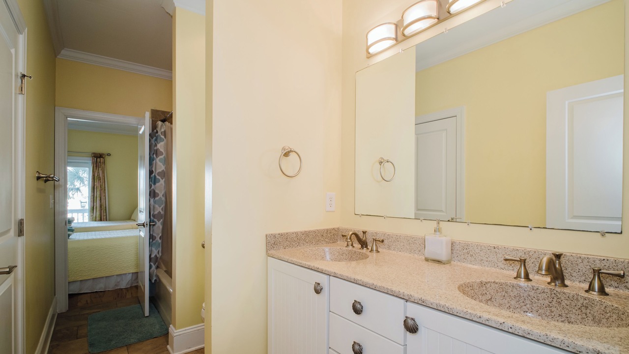 Photo of Bathroom in North Carolina Coast