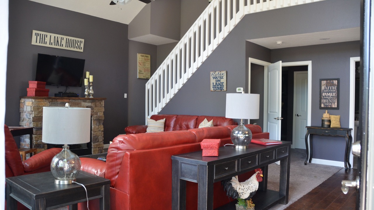 Photo of Livingroom in La Follette
