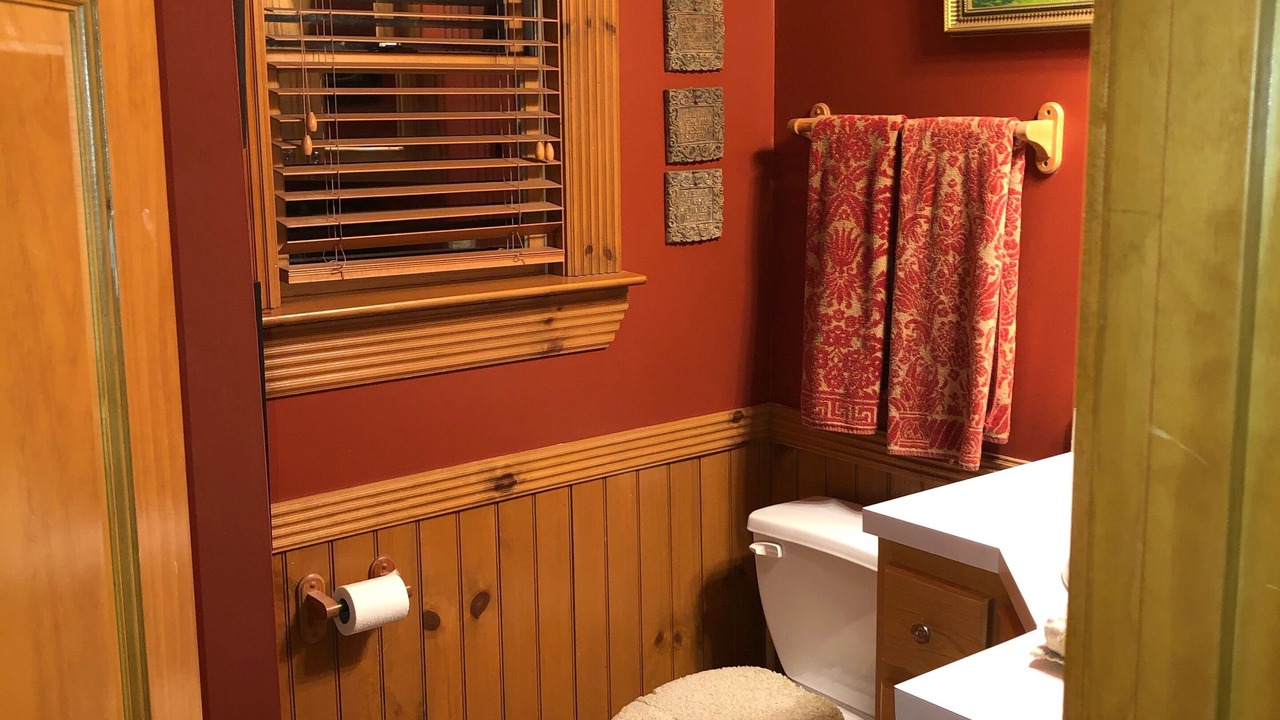 Photo of Bathroom in Oneida