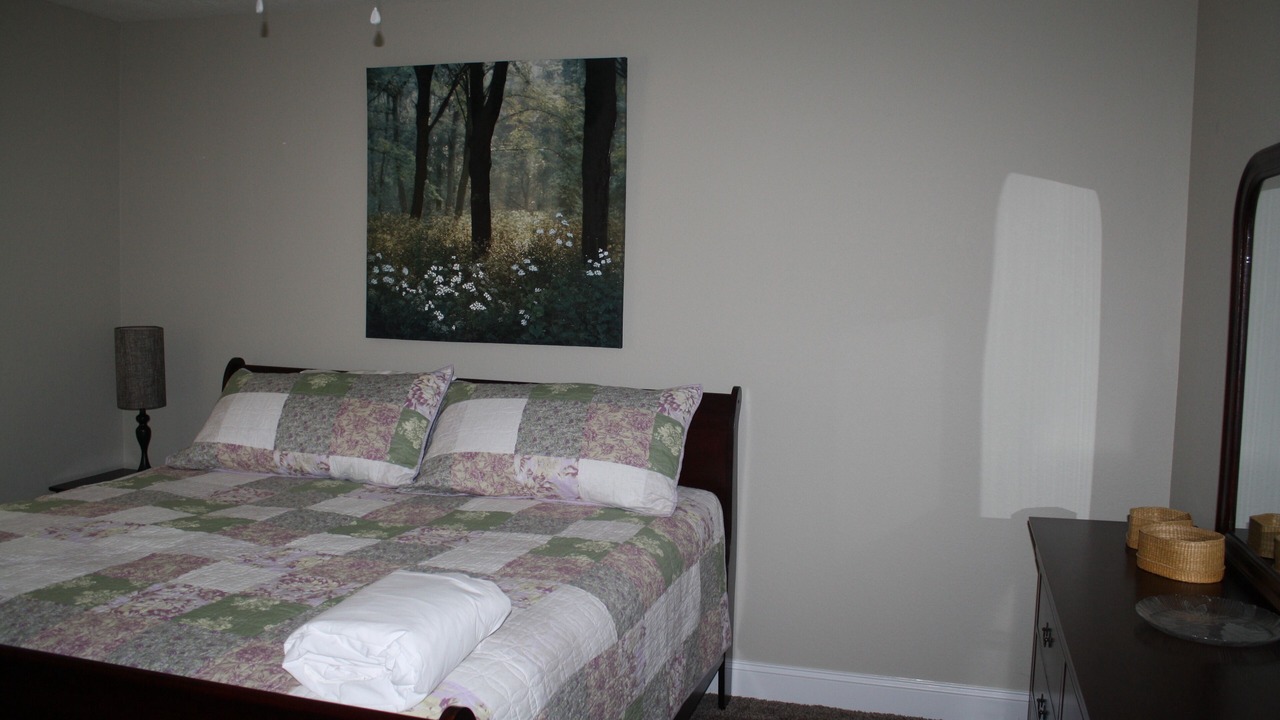 Photo of Bedroom in La Follette