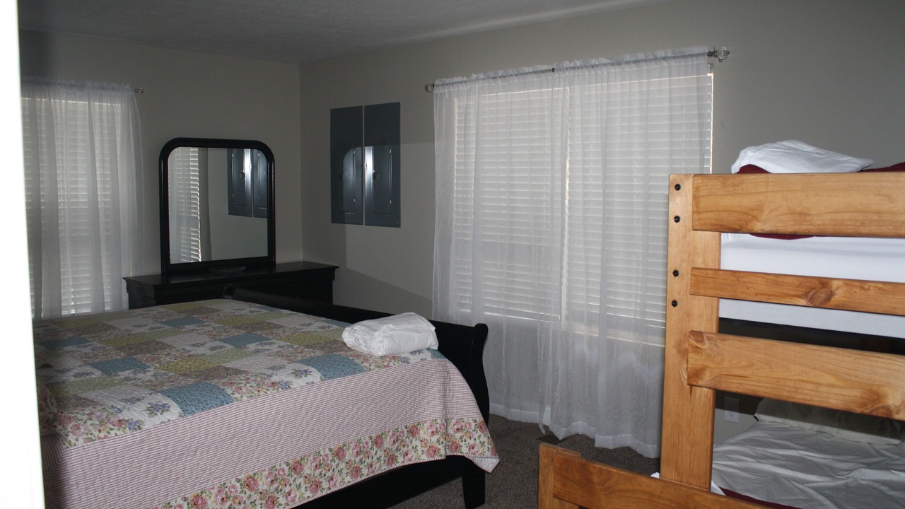 Photo of Bedroom in La Follette