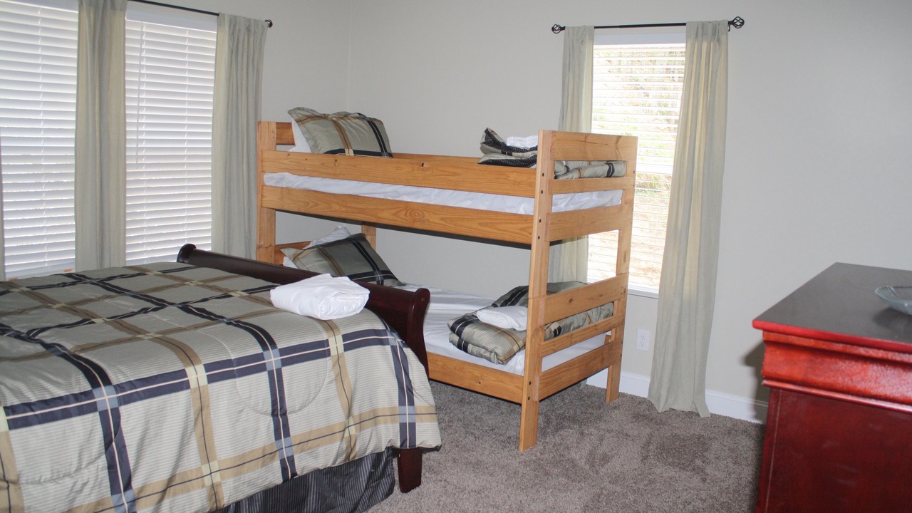 Photo of Bedroom in La Follette
