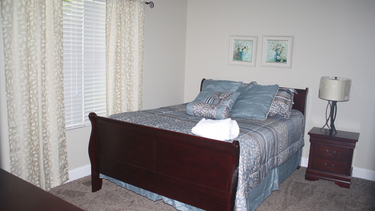 Photo of Bedroom in La Follette