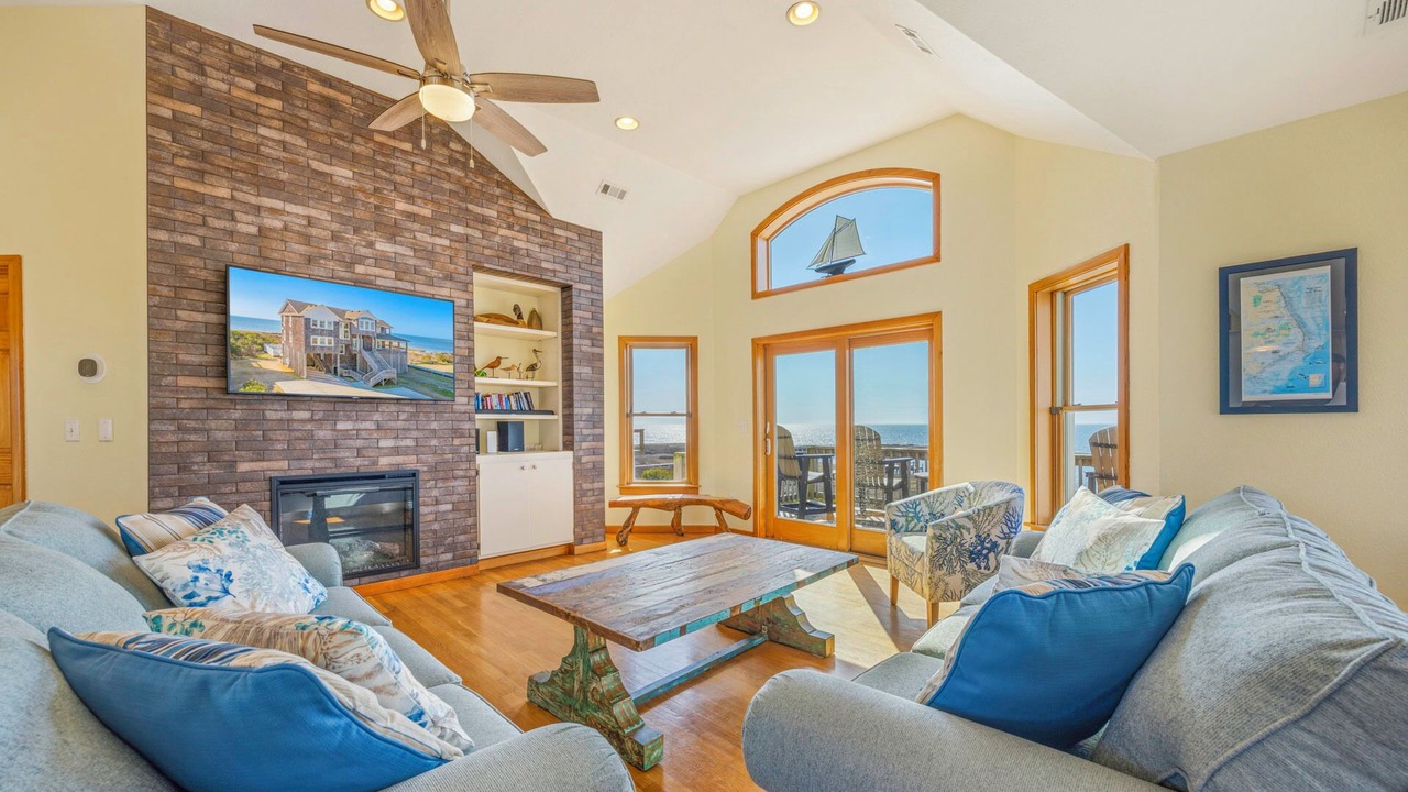 Photo of Livingroom in Wind Over Waves