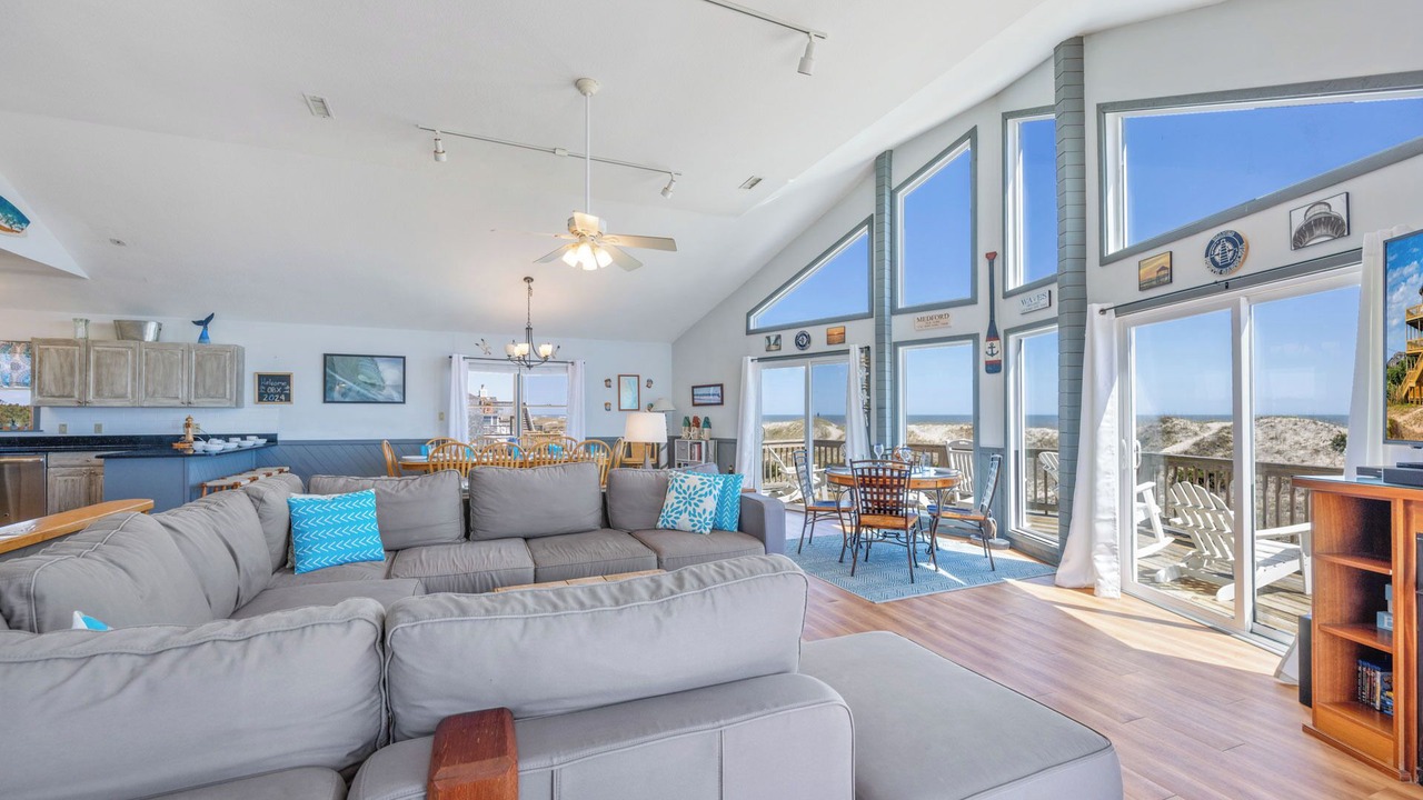 Photo of Bedroom in Waves
