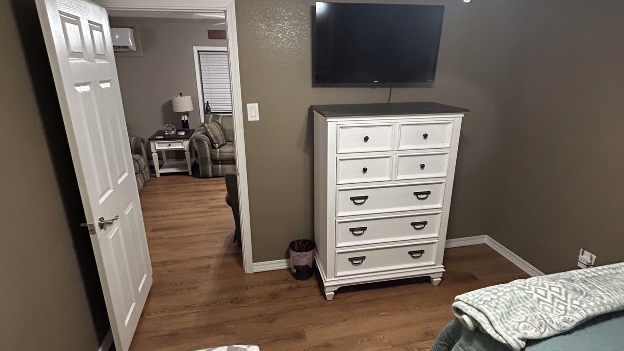 Photo of Bedroom in Benton
