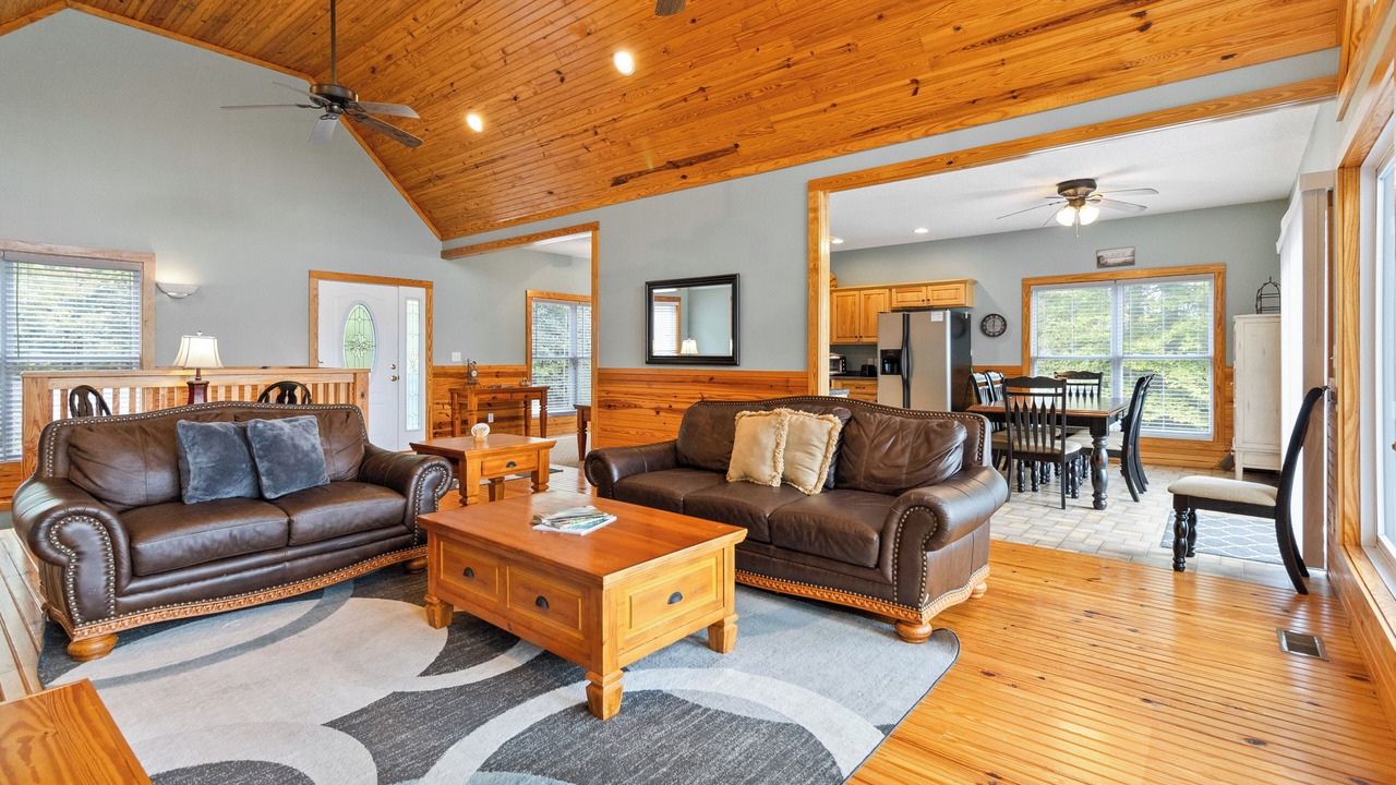 Photo of Livingroom in Sloans Valley