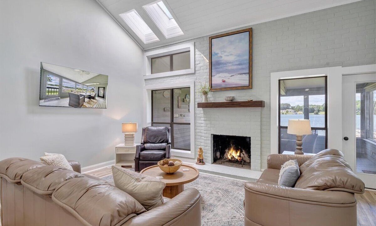 Photo of Livingroom in Smith Mountain Lake