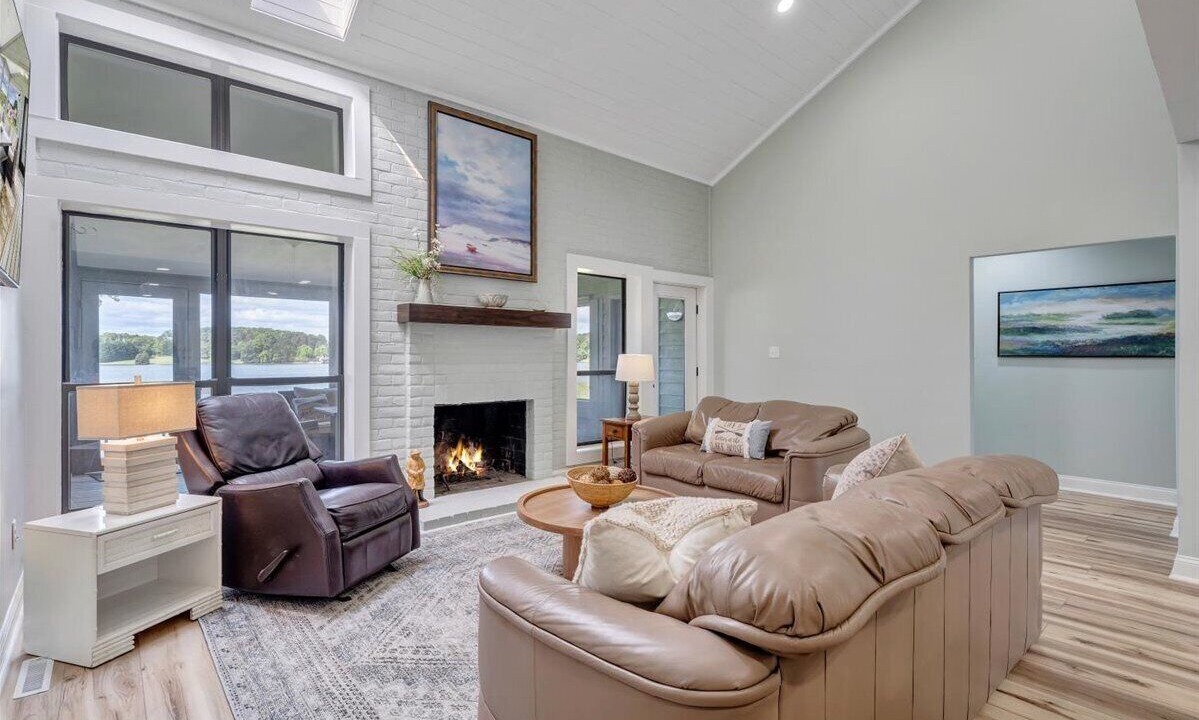 Photo of Livingroom in Smith Mountain Lake