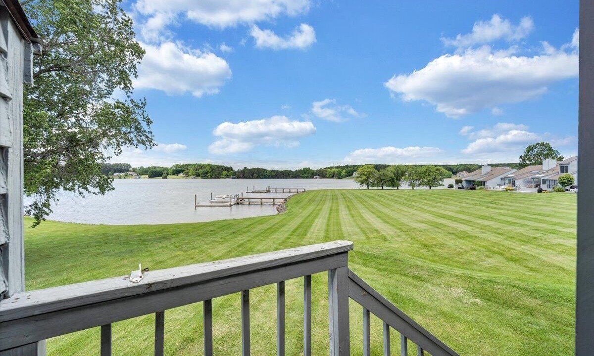 Photo of Outdoor in Smith Mountain Lake