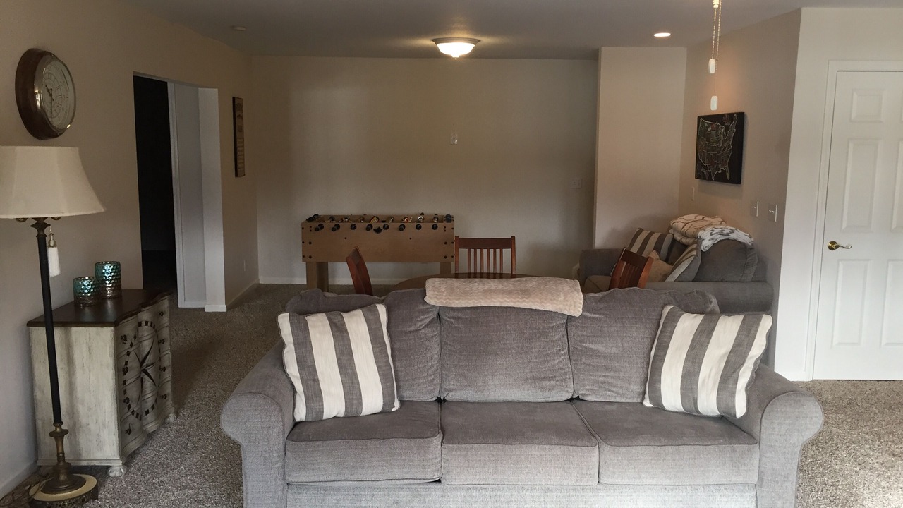 Photo of Livingroom in La Follette