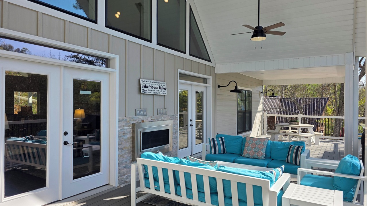 Photo of Patio Balcony in La Follette