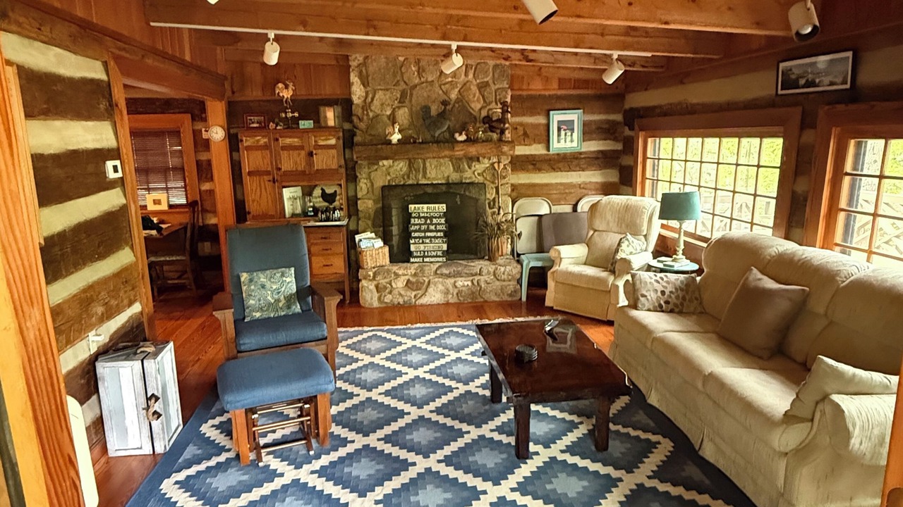 Photo of Livingroom in High Point