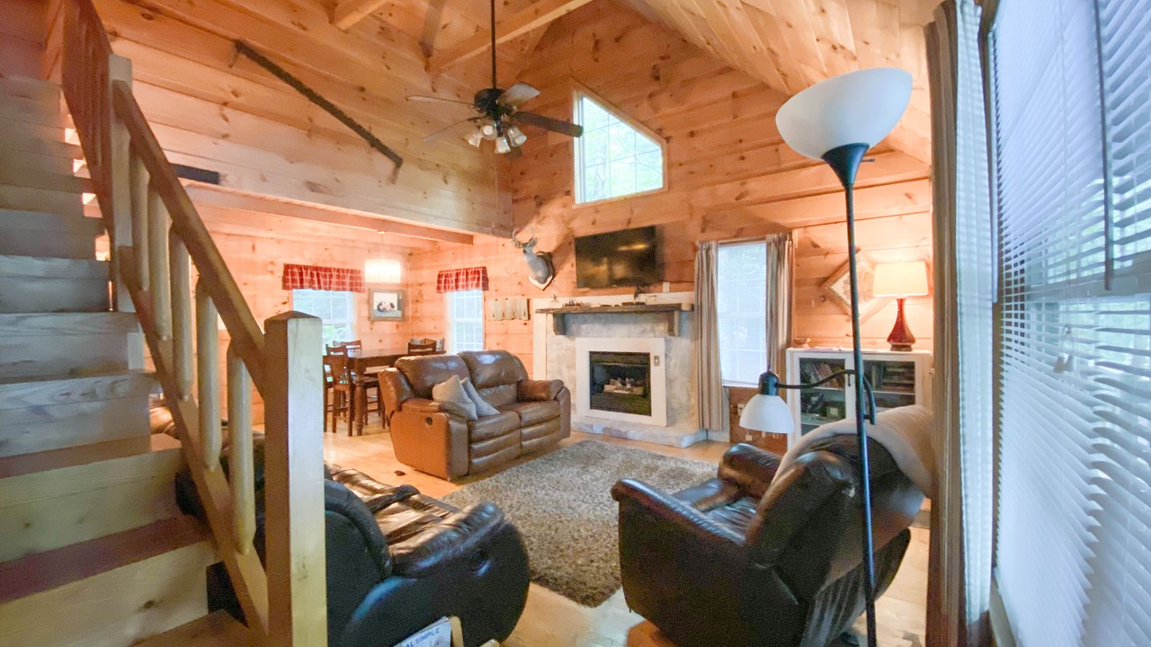 Photo of Livingroom in Muddy Pond
