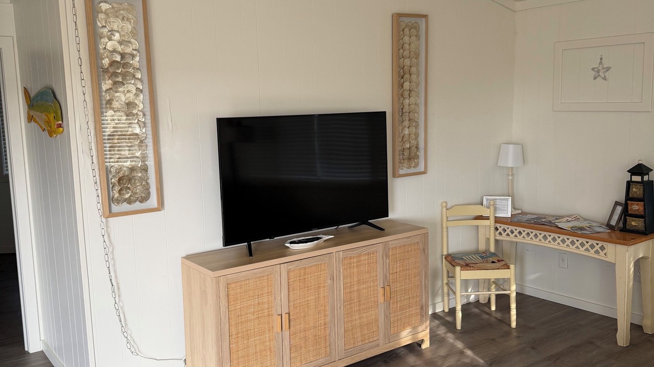 Photo of Livingroom in Avon