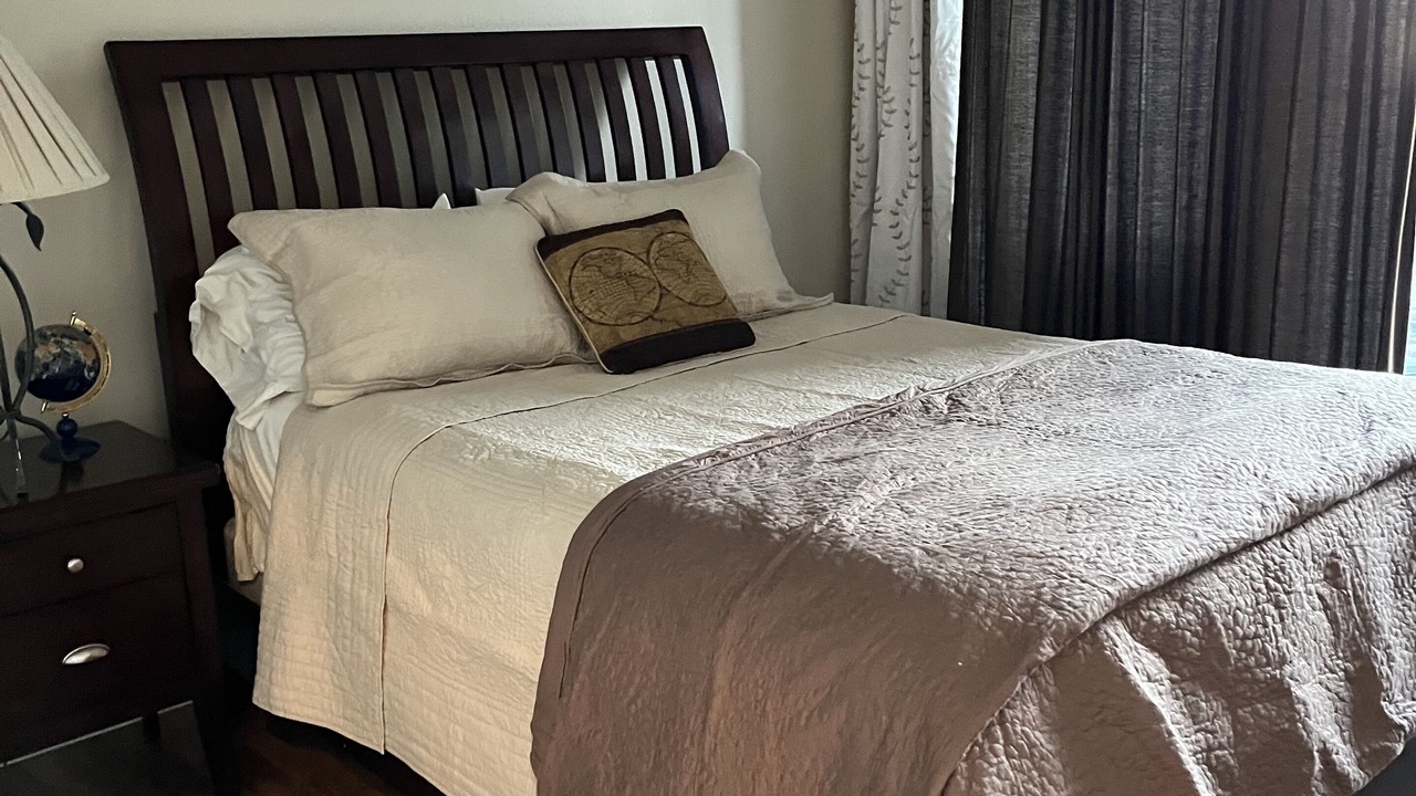 Photo of Bedroom in Andersonville