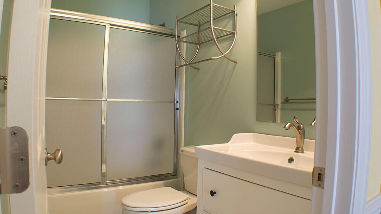 Photo of Bathroom in Holden Beach