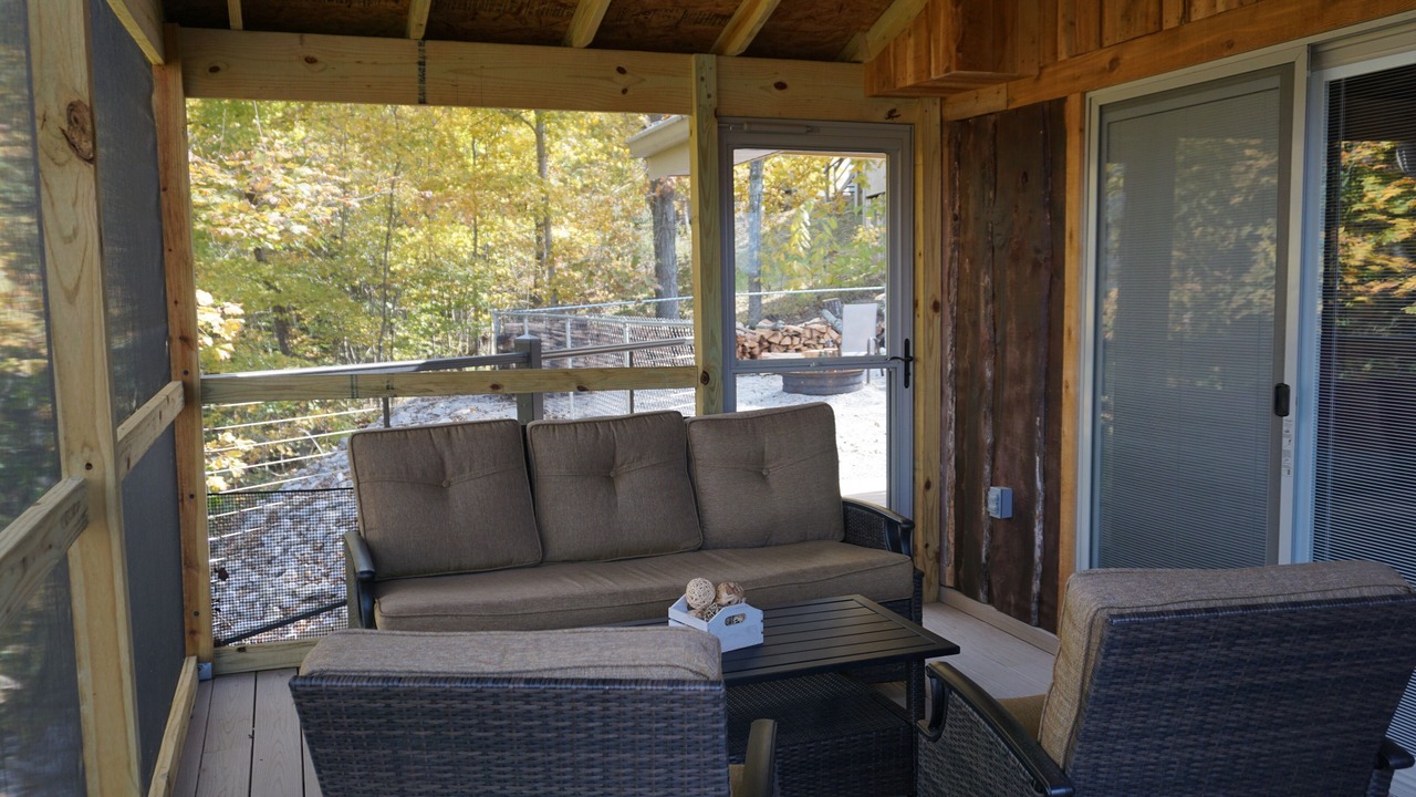 Photo of Patio Balcony in Monticello