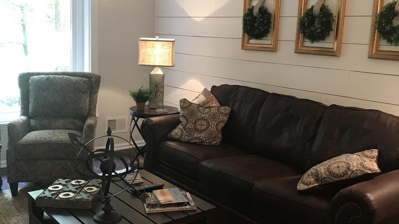 Photo of Livingroom in Bardstown