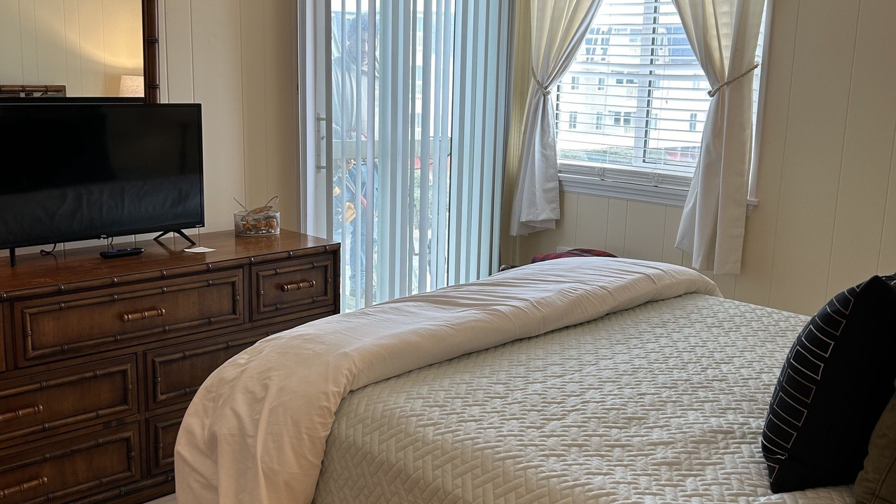 Photo of Bedroom in Morehead City