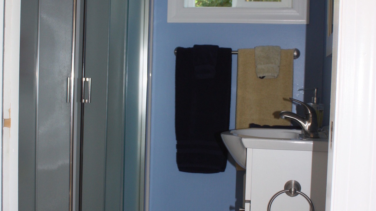 Photo of Bathroom in Foster