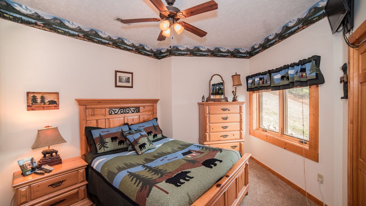 Photo of Bedroom in Sevierville