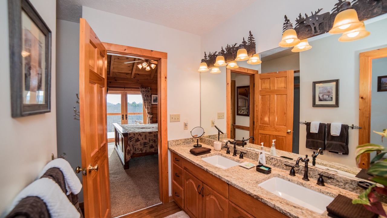 Photo of Bathroom in Sevierville