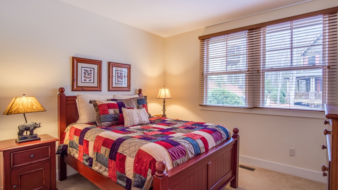 Photo of Bedroom in Bear Lake Reserve