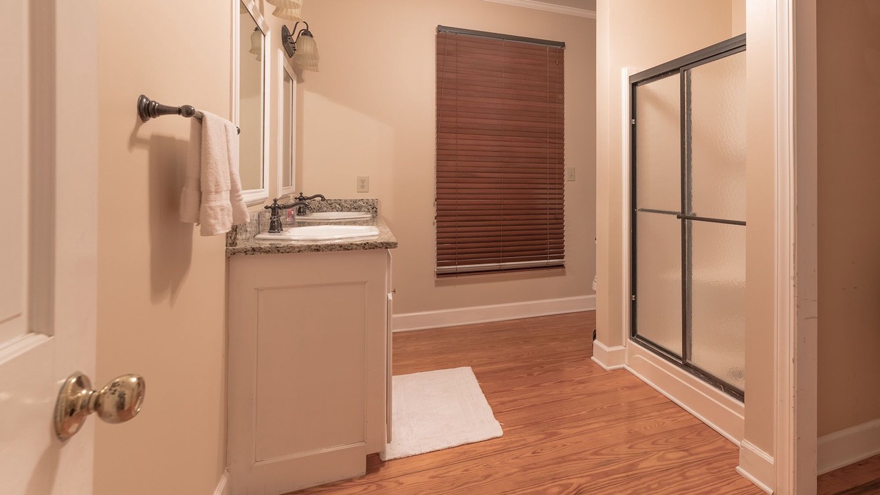 Photo of Bathroom in Beaufort