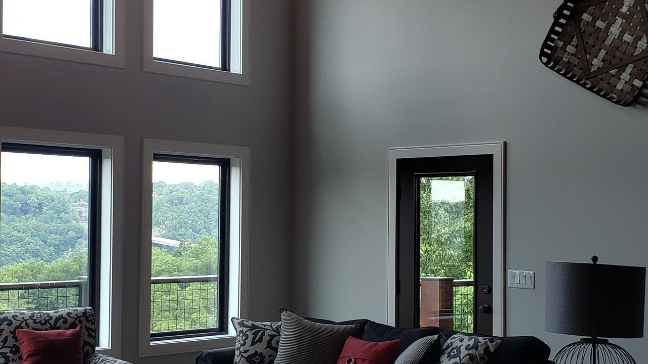 Photo of Livingroom in Byrdstown