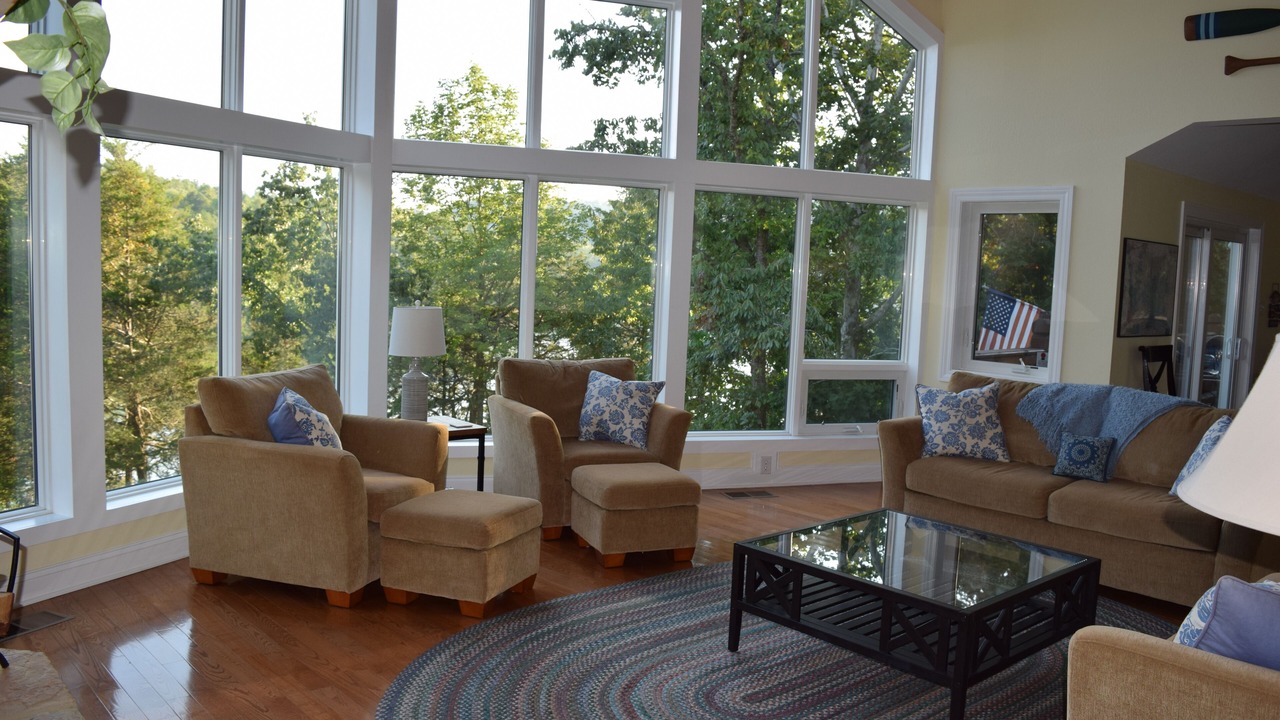Photo of Livingroom in La Follette