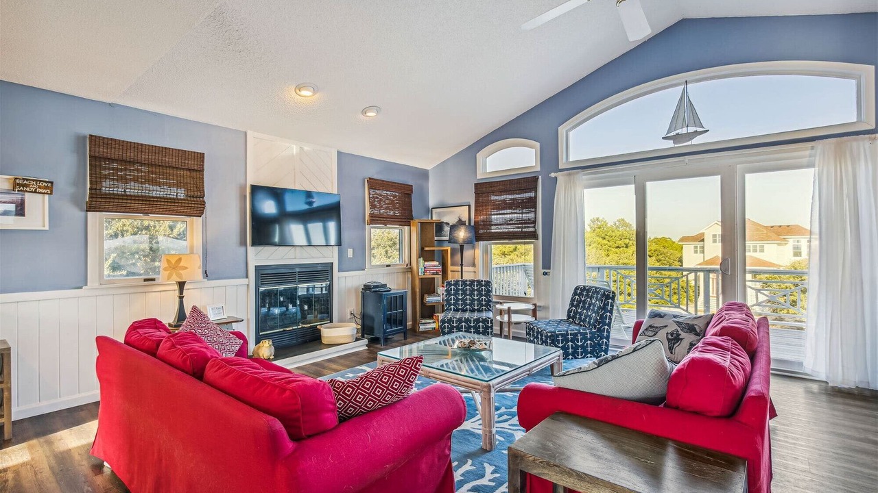 Photo of Livingroom in Whalehead Beach