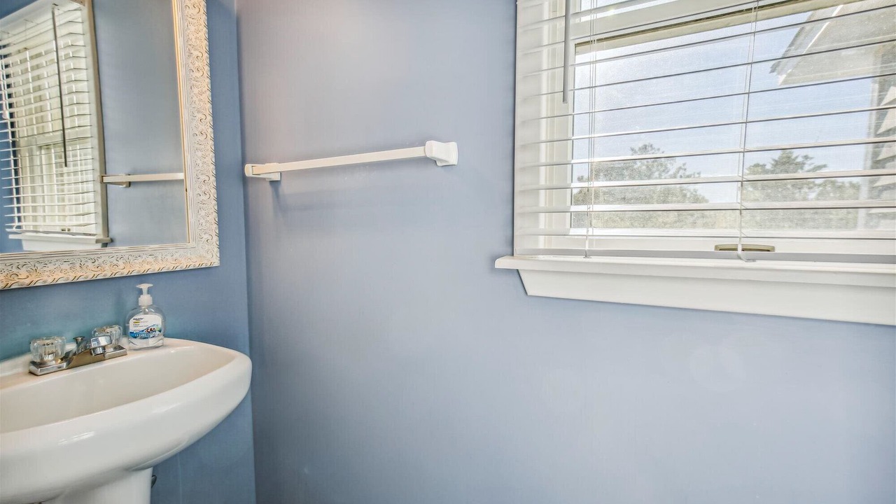 Photo of Bathroom in Whalehead Beach