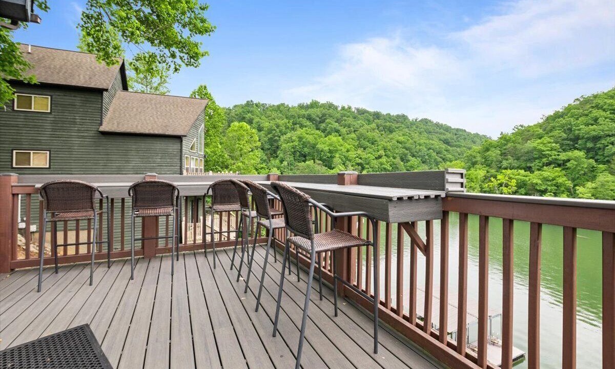Photo of Others in Lakeside Estates
