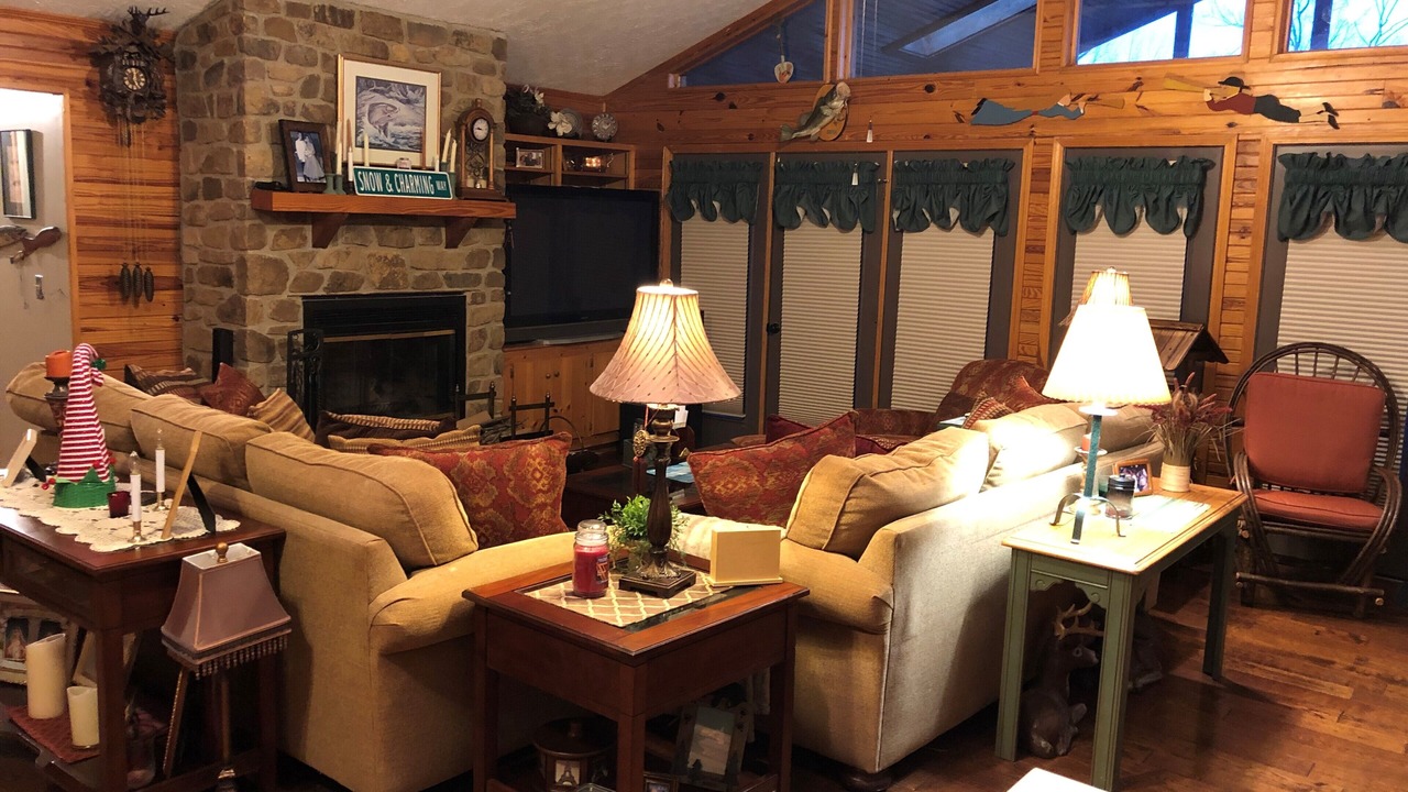 Photo of Livingroom in Clarkson