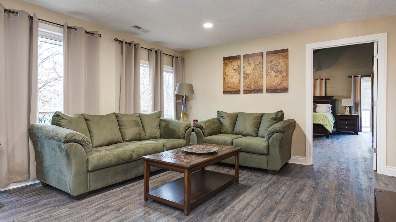 Photo of Livingroom in Kimberling City