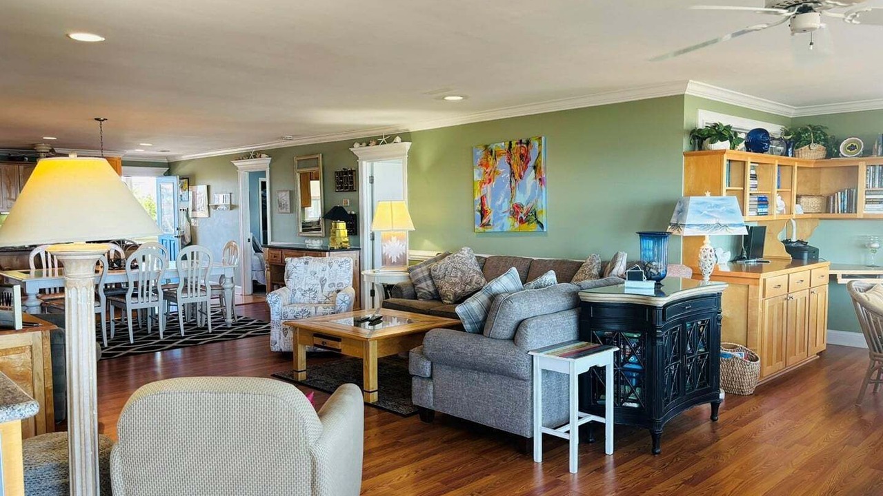 Photo of Livingroom in Holden Beach