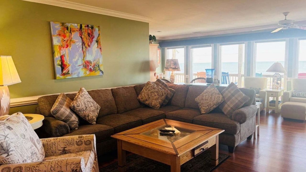 Photo of Livingroom in Holden Beach