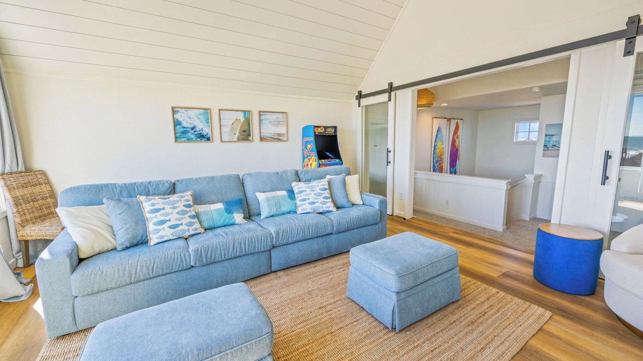 Photo of Bedroom in Waves