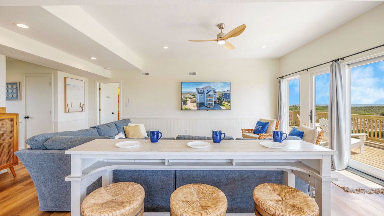 Photo of Bedroom in Waves