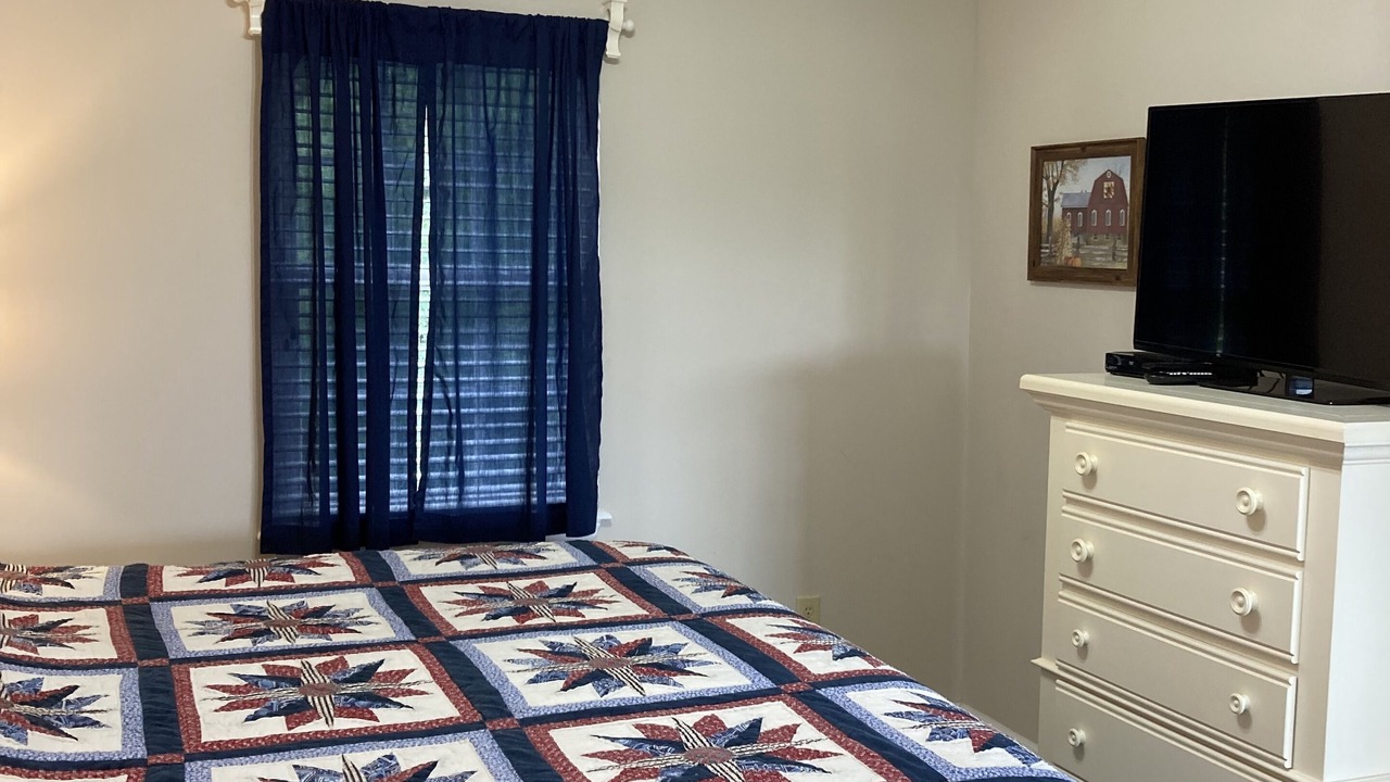 Photo of Bedroom in Blowing Rock