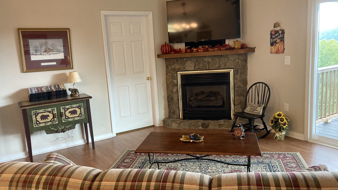 Photo of Livingroom in Blowing Rock