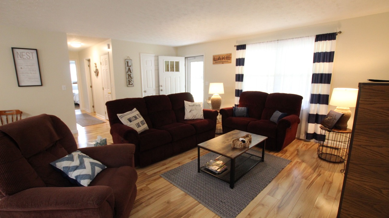 Photo of Livingroom in Monticello