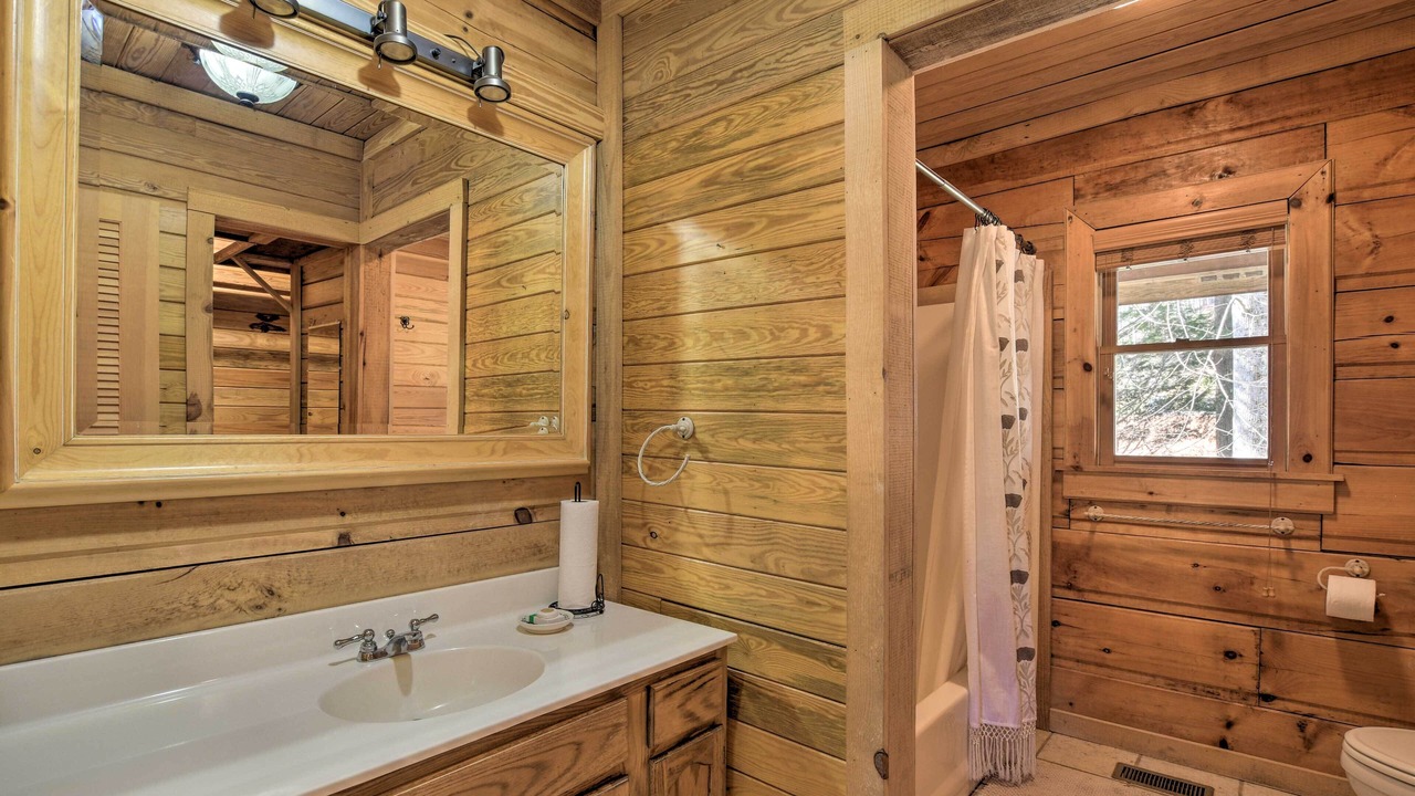 Photo of Bathroom in Marietta