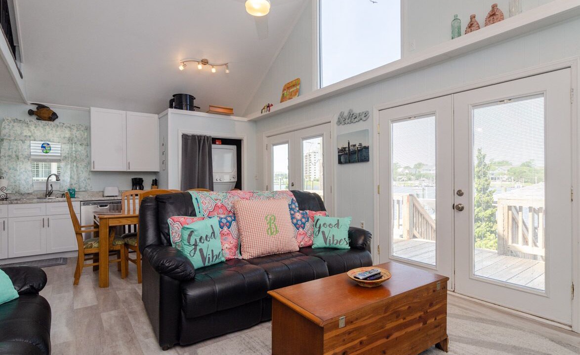 Photo of Livingroom in North Carolina Coast