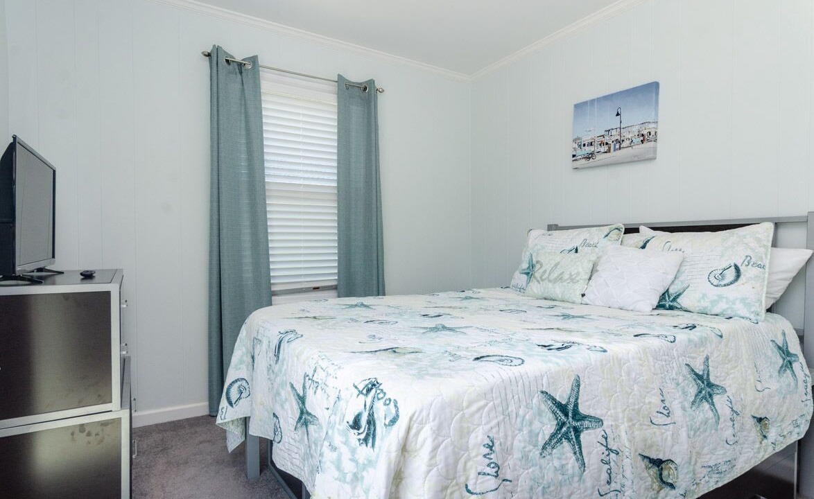 Photo of Bedroom in North Carolina Coast